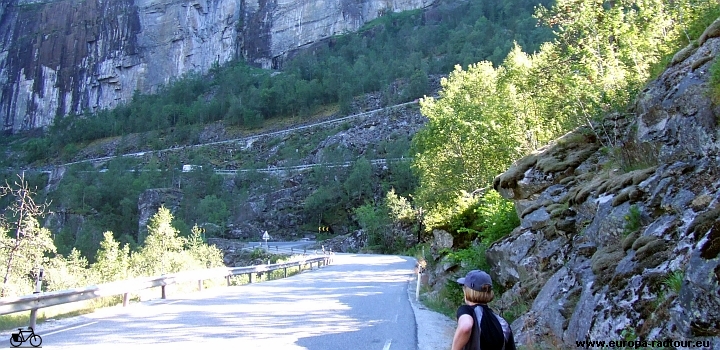 Norwegen mit dem Fahrrad: Radtour Osoyro - Utne - Foss (Voss)